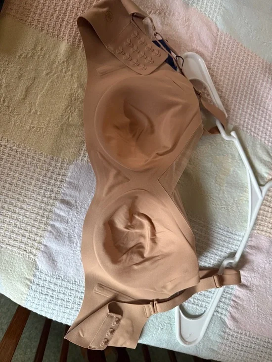 Honeylove Nude Seamless Wireless Comfort Bra Brand new with tags XS 32B/C - Picture 6 of 7